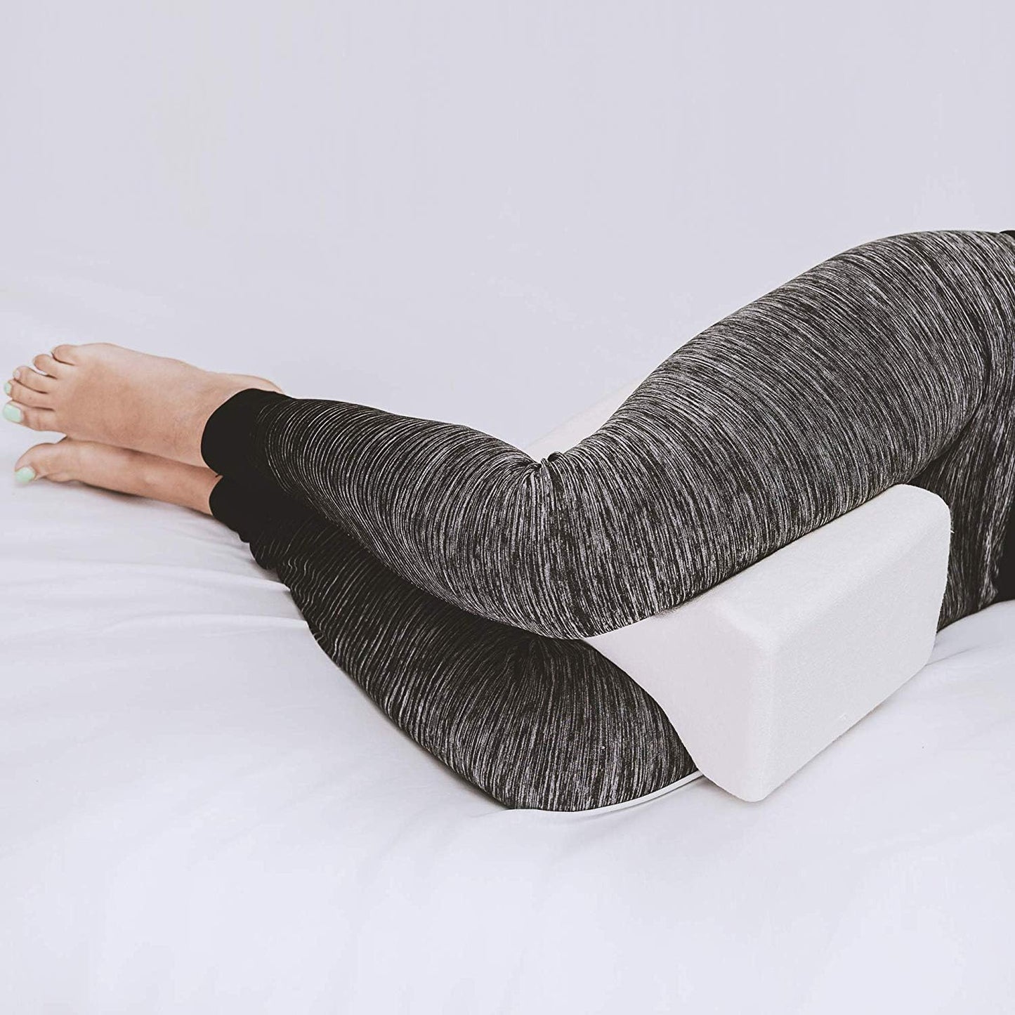 Memory foam leg pillow - Ideal Choice for Hip, Back, Leg, Knee Pain, Side Sleepers